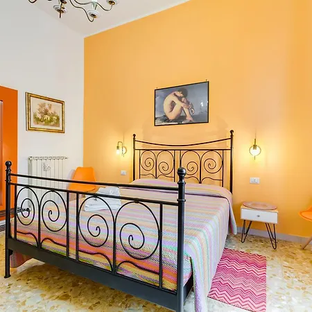 2 Passi Al Colosseo فندق مبيت وإفطار 4*