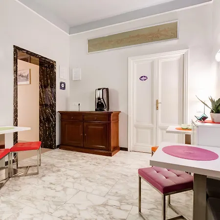 2 Passi Al Colosseo 4* Roma