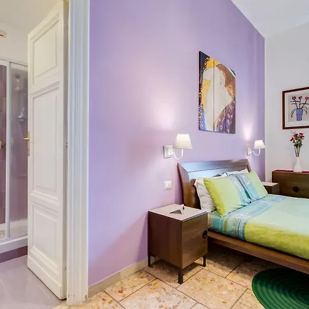 2 Passi Al Colosseo 4* Roma