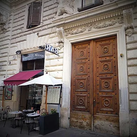 Nocleg ze śniadaniem 2 Passi Al Colosseo