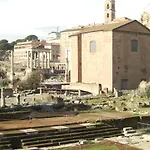 2 Passi Al Colosseo 4* רומא