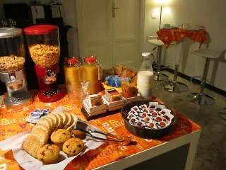 2 Passi Al Colosseo 4* Róma